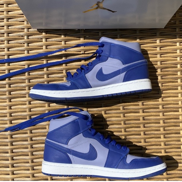 Jordan Air Jordan 1 Mid SE Sneakers 8.5 - Picture 7 of 15